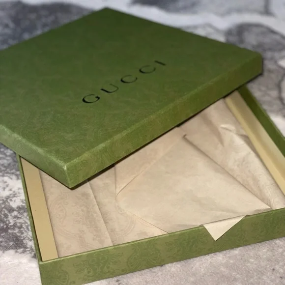 Gucci Original Box - Picture 3 of 4
